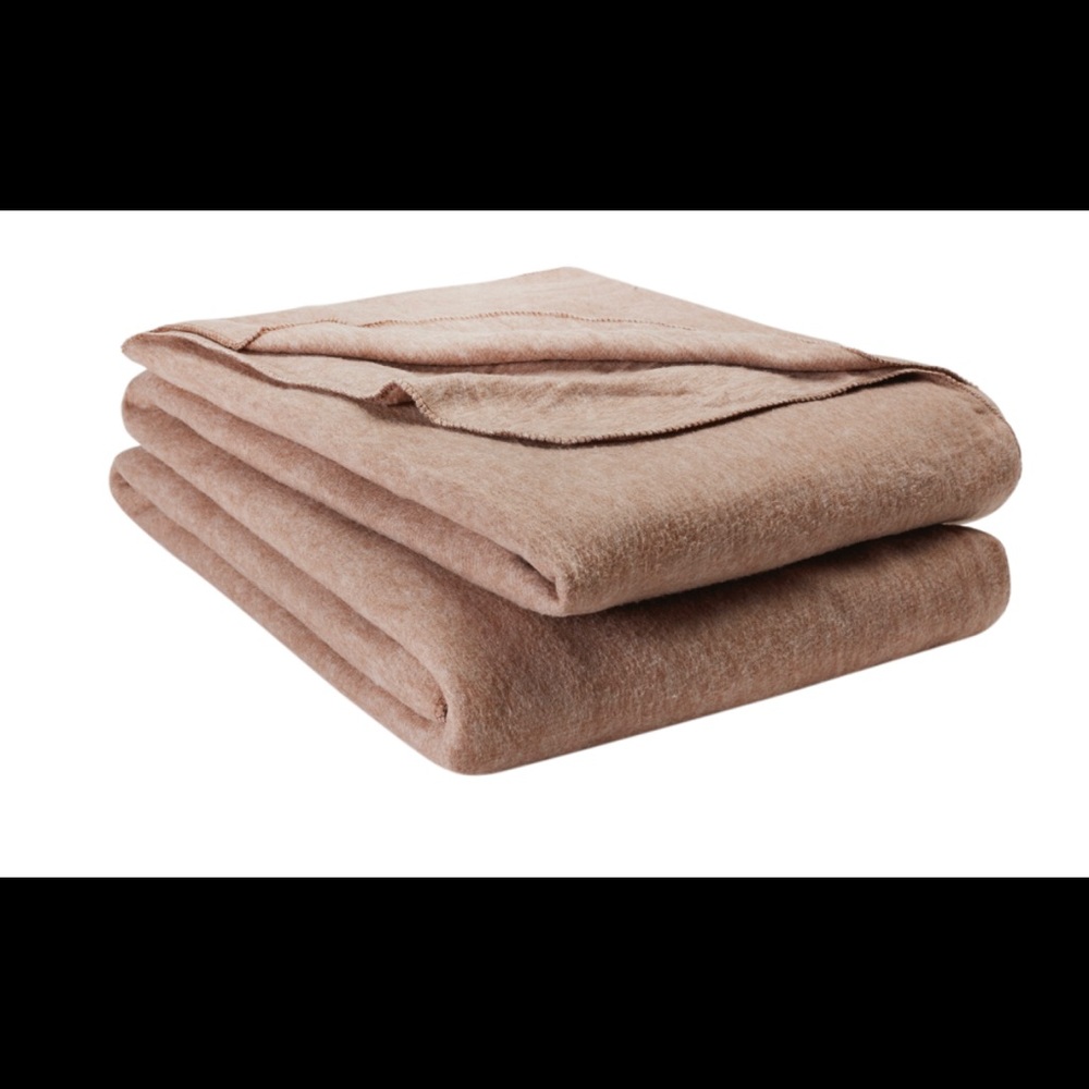 Mainstays Value Bed Blanket, Full/Queen, Tan